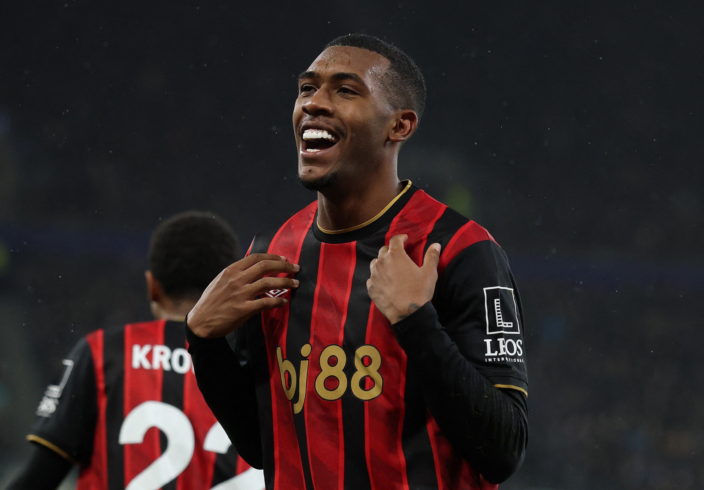 Efeito Rayan: jornal inglês aponta ex-Vasco como um dos atacantes mais temidos da Premier League