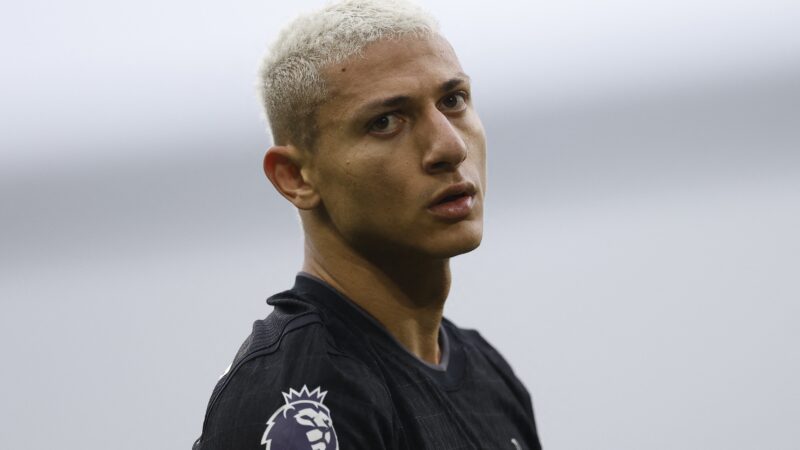 É #FAKE que Richarlison disse que se recusaria a jogar Copa nos EUA por causa de guerra com o Irã