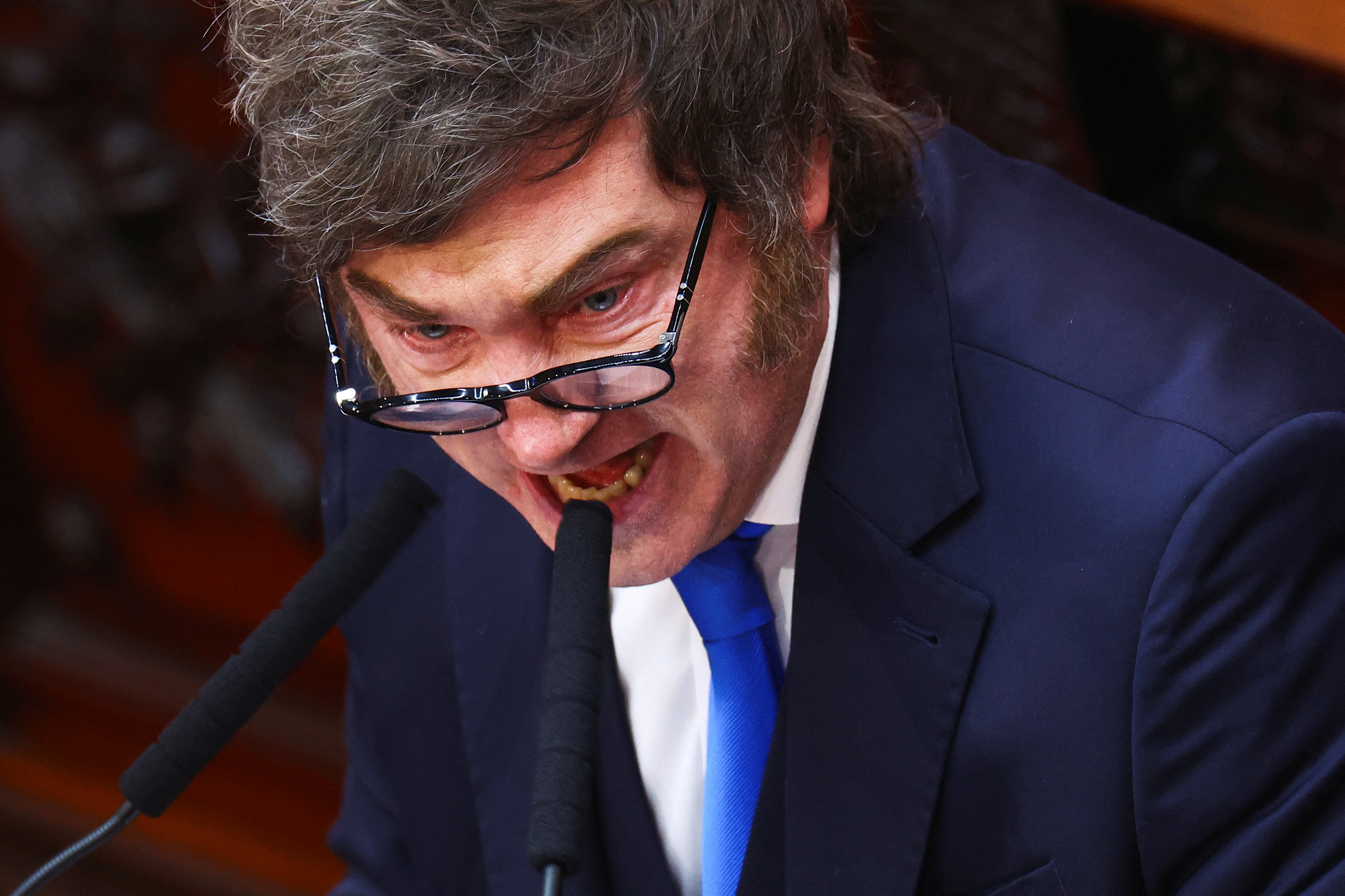 Milei ataca oposição em discurso inflamado no Congresso da Argentina: ‘Bando de ladrões, delinquentes’; VÍDEO