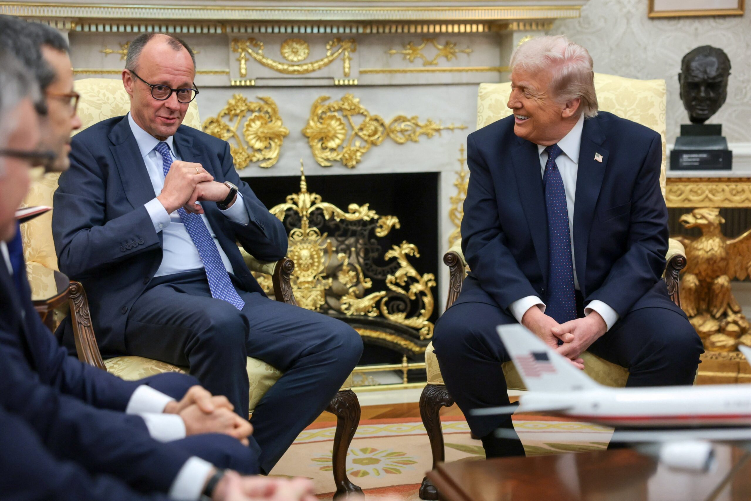 Trump diz que ‘praticamente tudo foi destruído no Irã’ e afirma que haverá nova onda de ataques