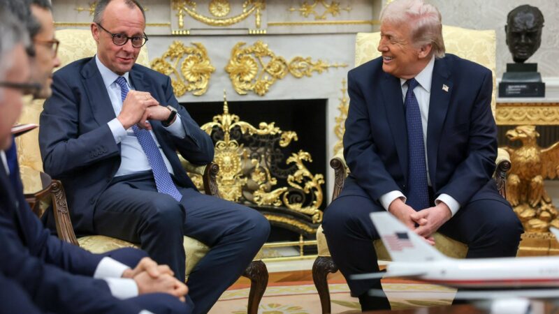 Guerra no Irã: governo Trump anuncia voos fretados para ajudar cidadãos americanos a deixar o Oriente Médio após críticas