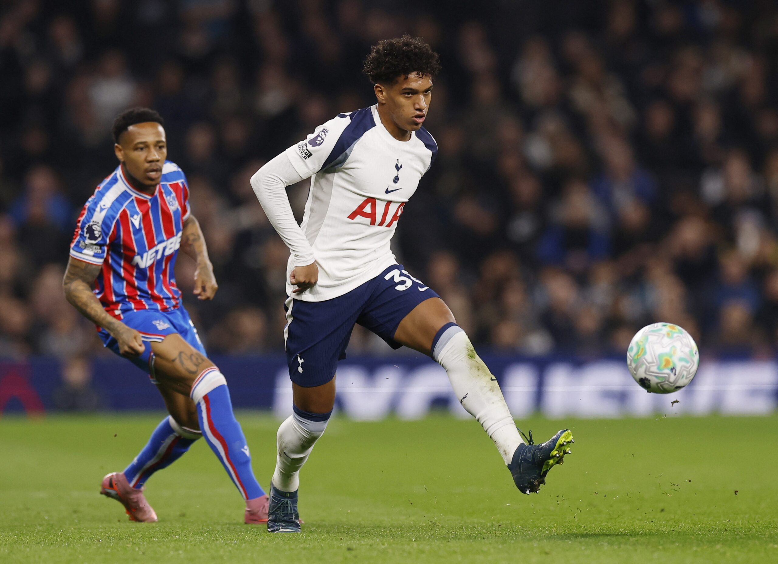 Elenco reduzido e contratações pontuais: o balanço da janela do Santos