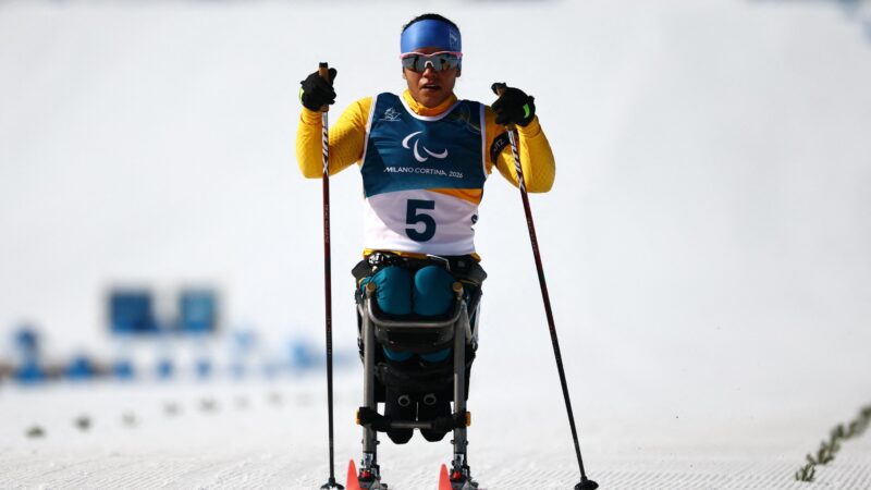 Aline Rocha fica em 7° no sprint do biatlo e iguala melhor marca nas Paralimpíadas de Inverno