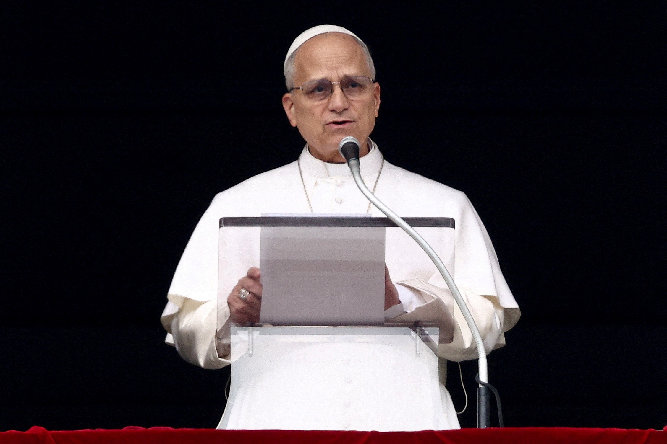 Papa Leão diz que Deus não ouve orações de líderes que promovem guerras