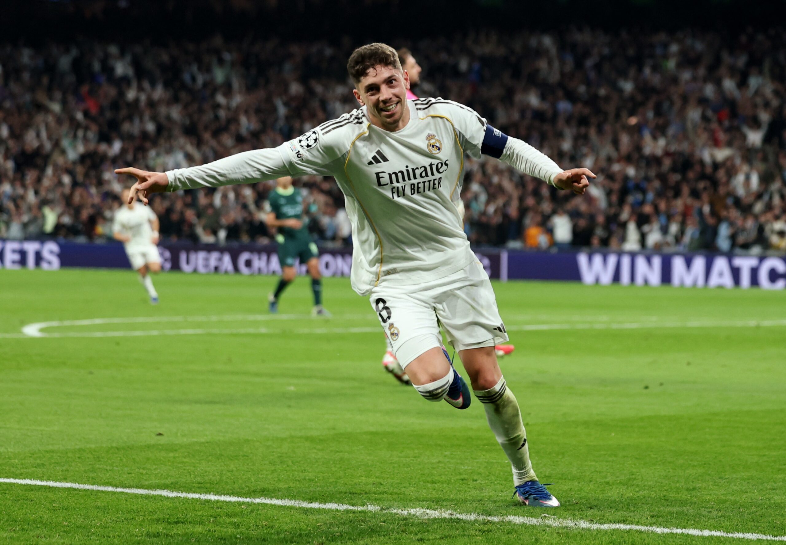 Cartola Campeões: Valverde anota hat-trick e é o melhor da rodada 11; veja a seleção completa