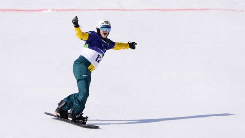 Vitória Machado é a 1ª brasileira no snowboard, mas país fica fora do top 10 nas Paralimpíadas