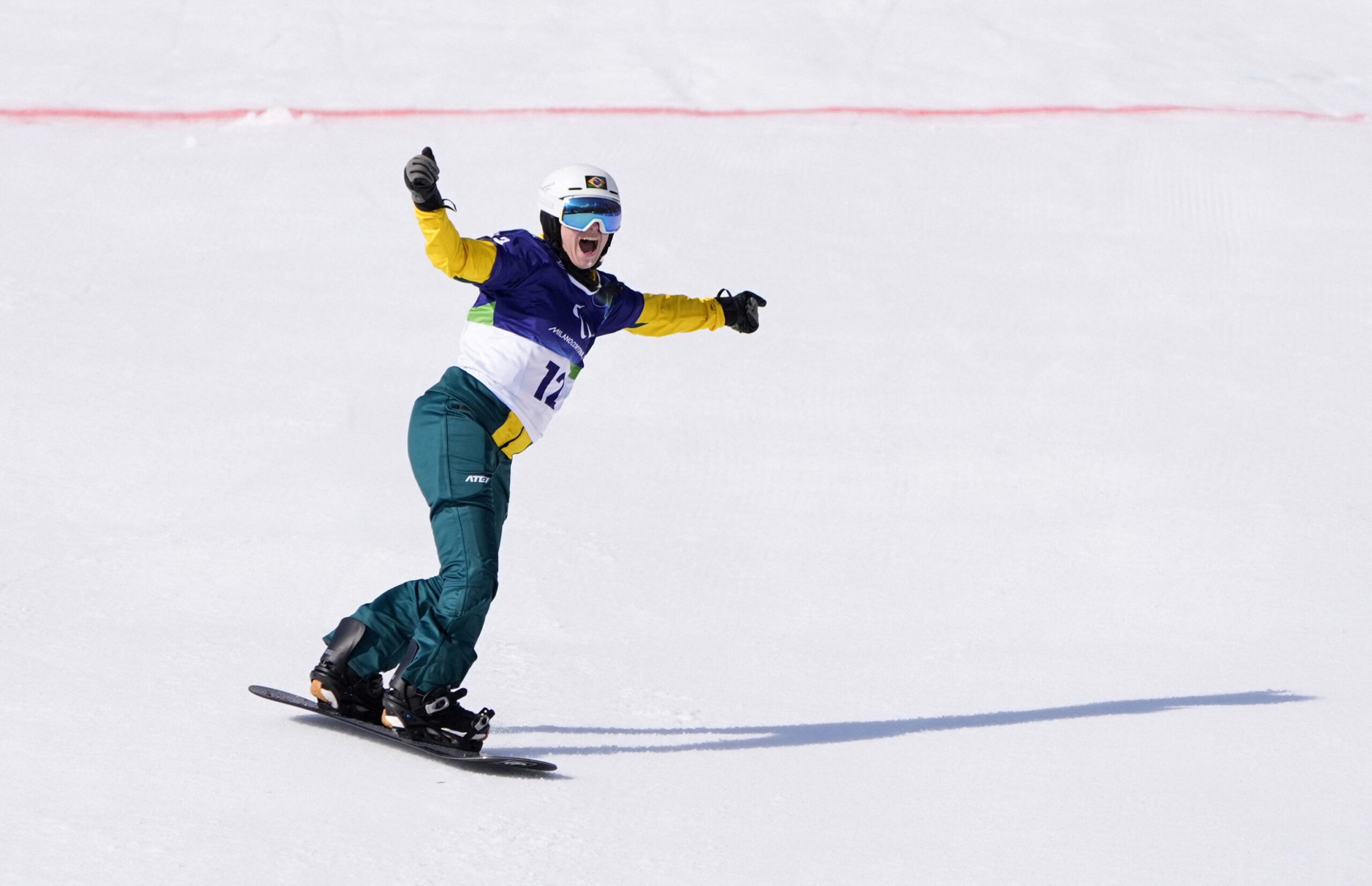 Vitória Machado é a 1ª brasileira no snowboard, mas país fica fora do top 10 nas Paralimpíadas