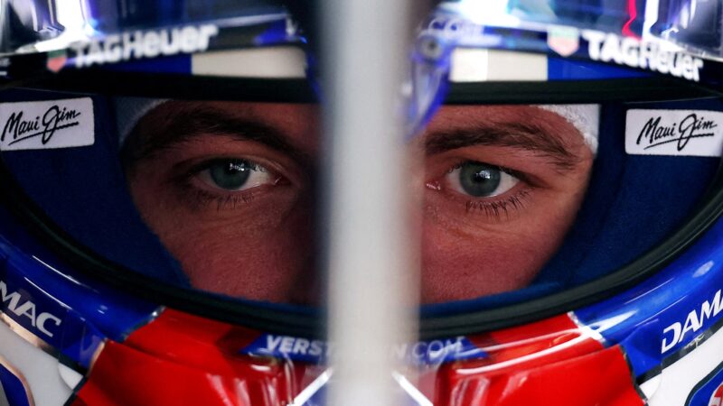 Max Verstappen desabafa após treino ruim na China: “Foi um desastre”