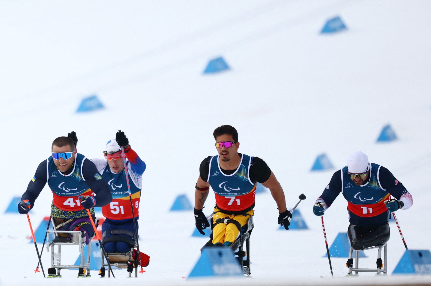 Brasil fica em 7° e bate melhor marca no revezamento misto nas Paralimpíadas de Inverno