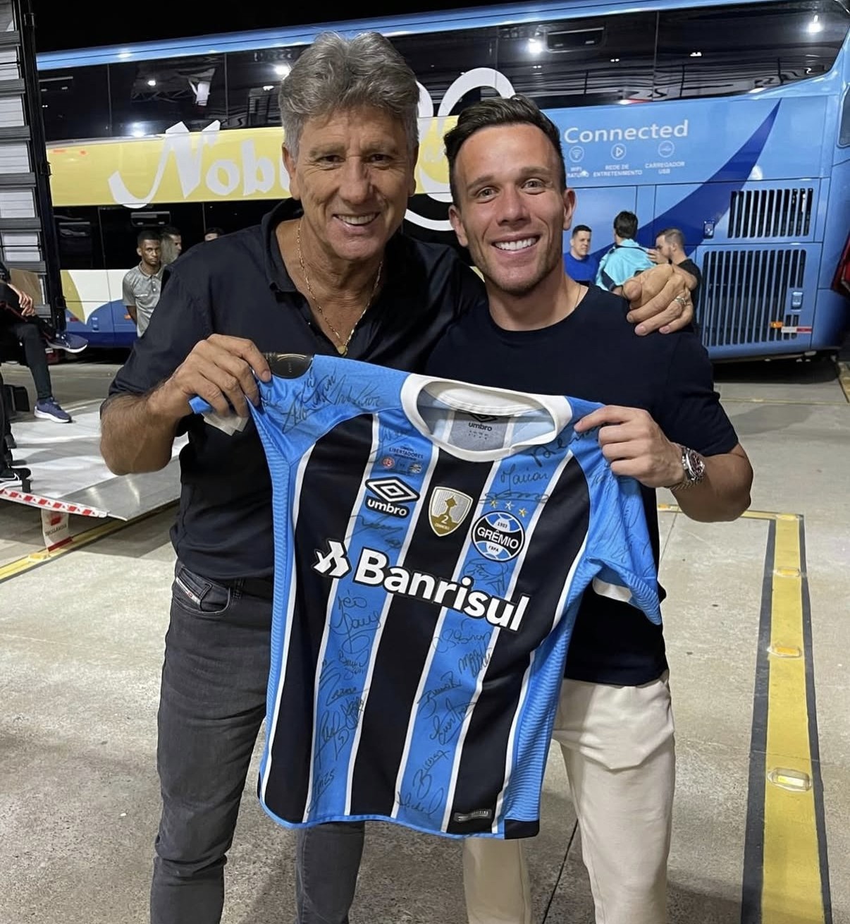 Arthur, Tetê e série invicta: o reencontro do Grêmio com Renato