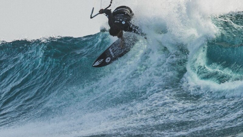 Gabriel Benetton fica em 3º na abertura do mundial de kitesurf em Cabo Verde