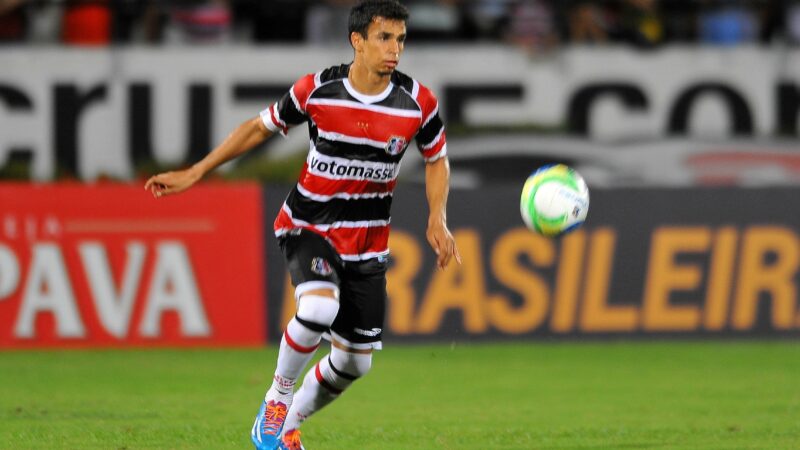 Lembra dele? Ex-Santa Cruz, Memo decide encerrar a carreira