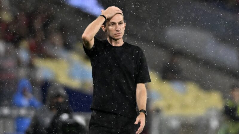 Flamengo demite Filipe Luís