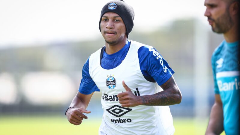 Athletic contrata Léo Chú, cria do Grêmio que estava no futebol português