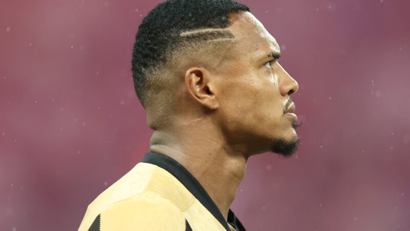 Goleiro John fará etapa final de recuperação no Botafogo em busca do sonho da Copa do Mundo