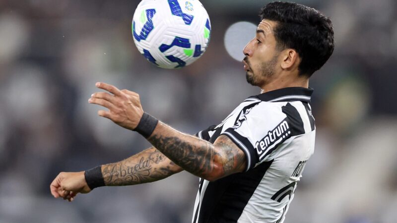 Botafogo planeja esvaziar DM e espera ter volta de jogadores contra o Flamengo