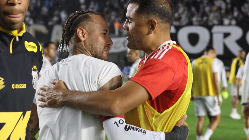 Inter enfrenta Neymar e Gabigol com a defesa em crise; veja retrospecto contra a dupla