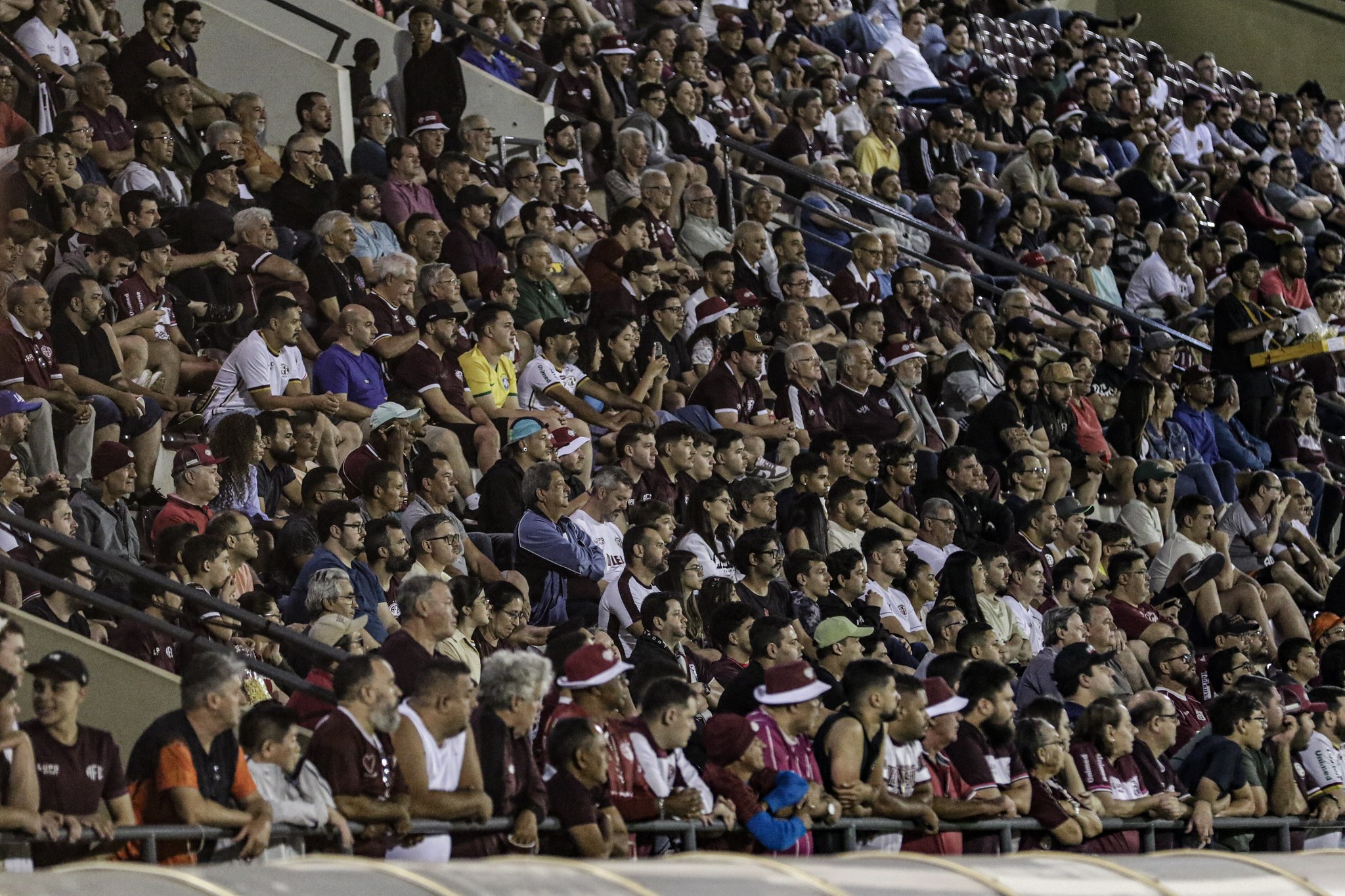 Ferroviária tem baixa média de público na A2 e pede apoio da torcida na Fonte