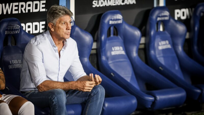 Com Renato, Vasco resolve prioridade com técnico e volta a mapear mercado por reforços