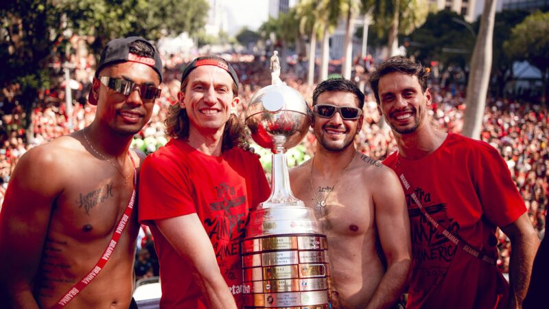 Rodrigo Caio explica saída do Flamengo, revela promessa a Filipe Luís e admite conversa com Bap
