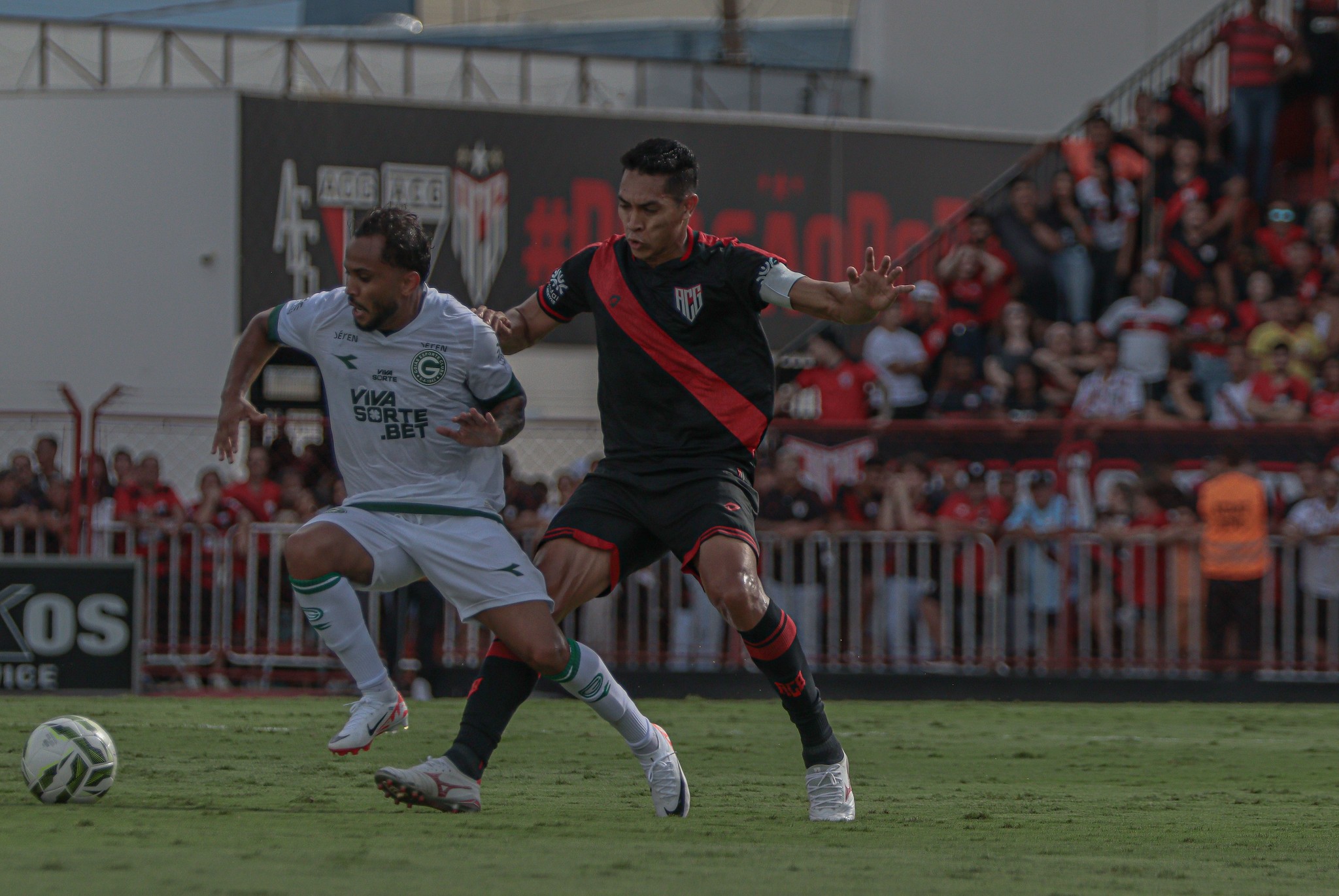 Atlético-GO x Goiás: clubes têm semana de foco total na decisão