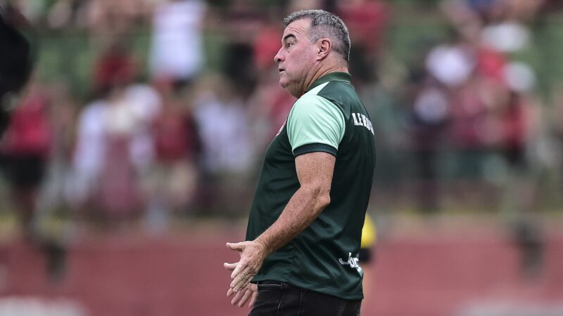 Velo Clube mira Cléber Gaúcho para lugar de Pintado, que tem rescisão encaminhada