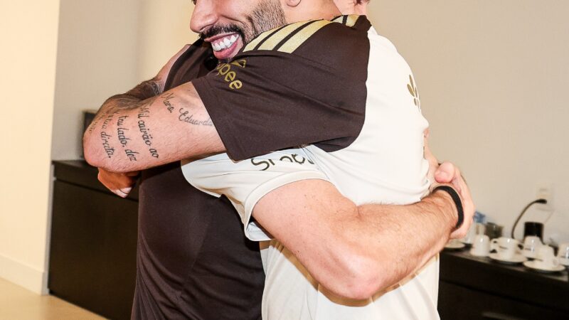 Paquetá lamenta saída de Filipe Luís do Flamengo: “Maior responsável por me trazer de volta”