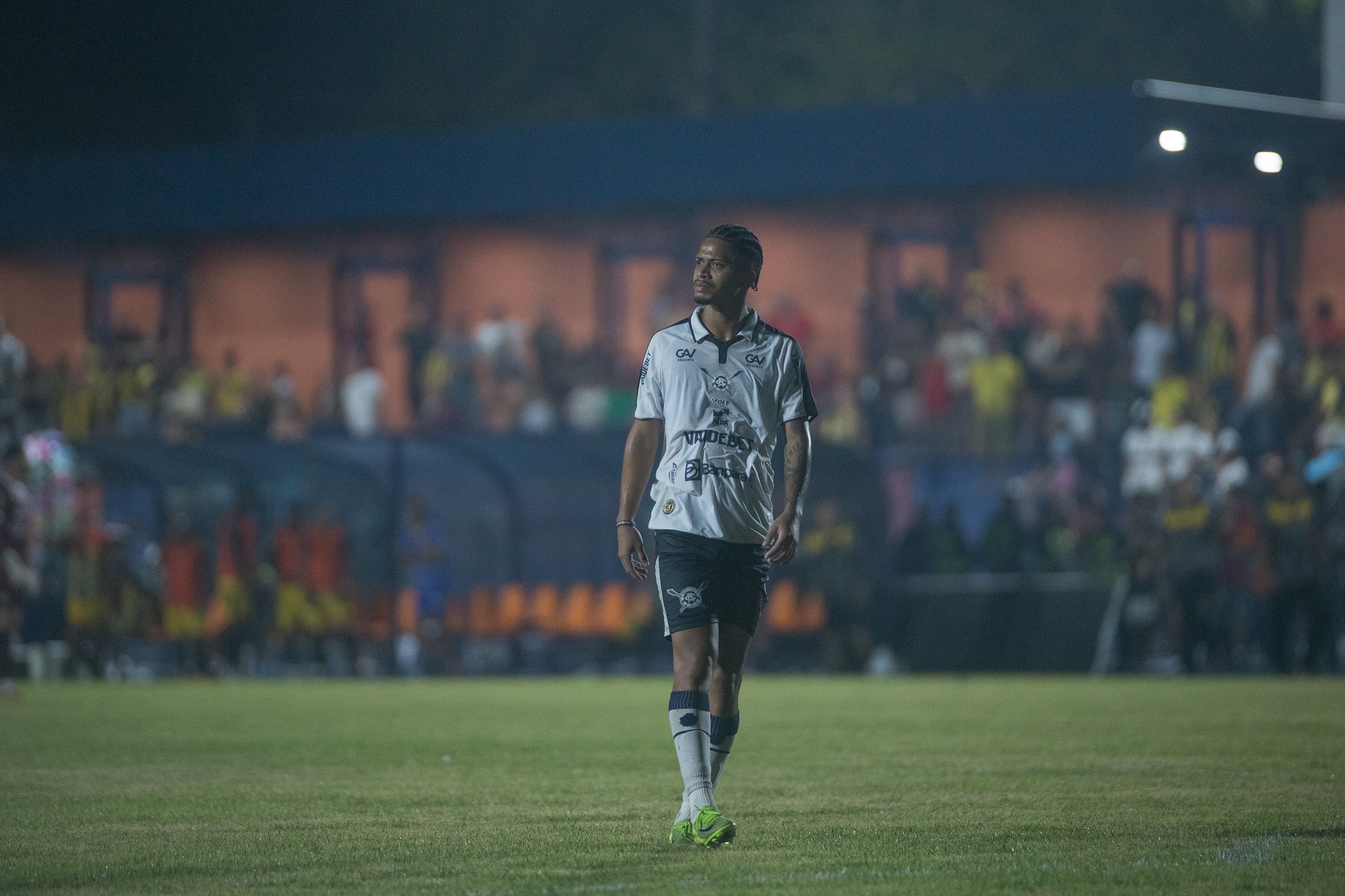 Remo rescinde com zagueiro Kawan, que acerta com clube da Série D