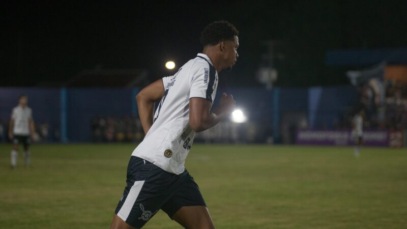 Atacante do Flamengo é “esquecido” por técnicos do Remo e ainda não entrou em campo no Brasileirão