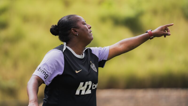 Cruzeiro x Atlético-MG: treinadora do Galo comenta rivalidade e revela convite a Cristiane, do Flamengo