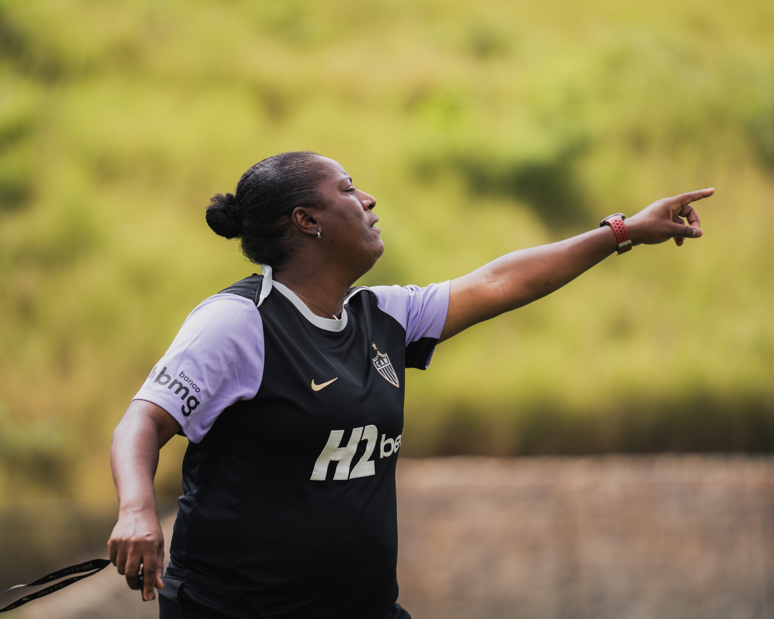 Cruzeiro x Atlético-MG: treinadora do Galo comenta rivalidade e revela convite a Cristiane, do Flamengo