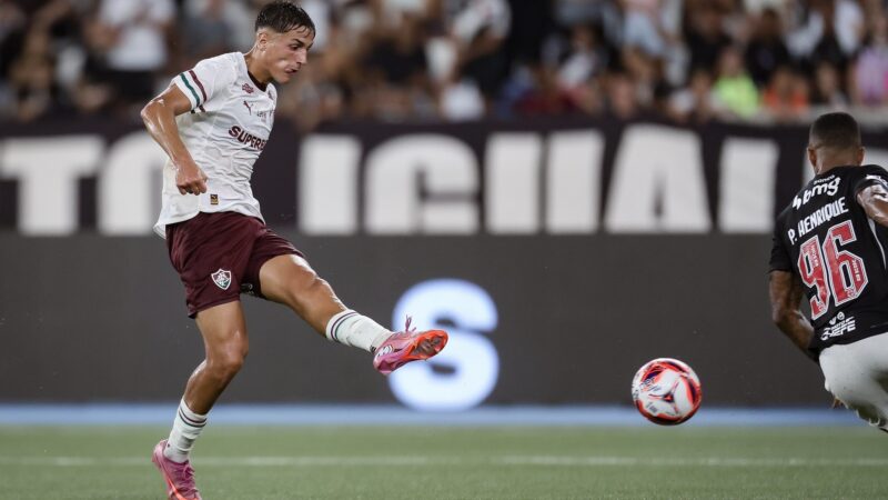 Bernal evolui e faz transição, mas segue como desfalque do Fluminense contra o Corinthians
