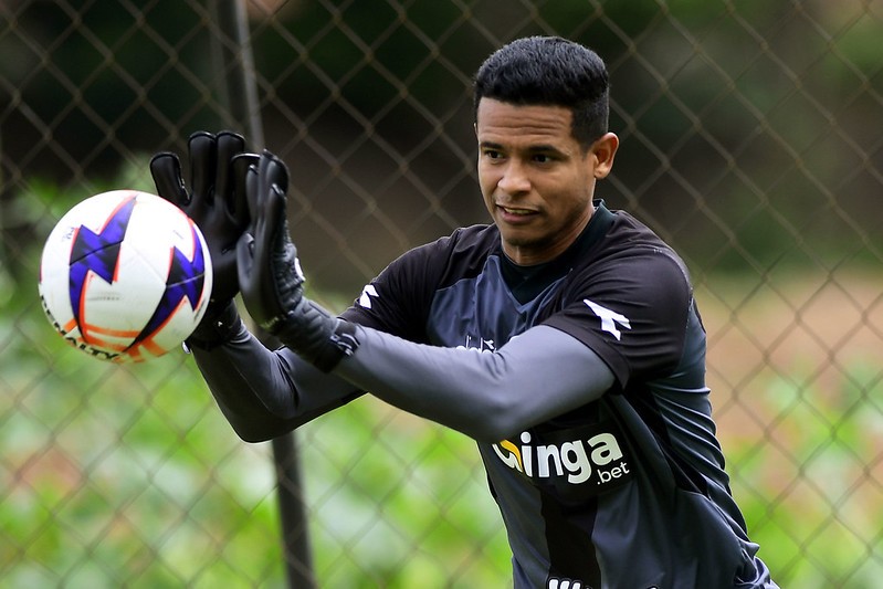 Ponte Preta pode perder goleiros nas próximas janelas? Veja o que sabemos