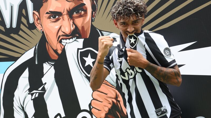 Botafogo relaciona reforços para clássico com o Flamengo; veja todos à disposição