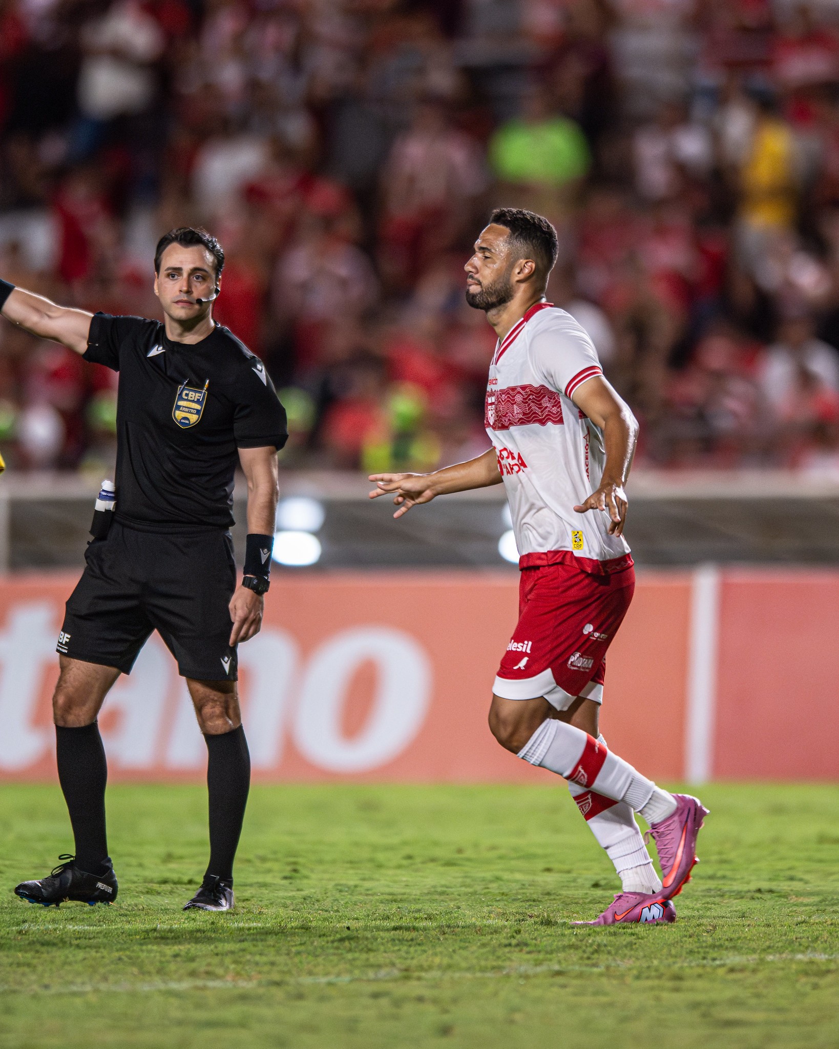 Barroca elogia atuação de reforços do CRB na goleada contra o Porto: “Agregaram muito”