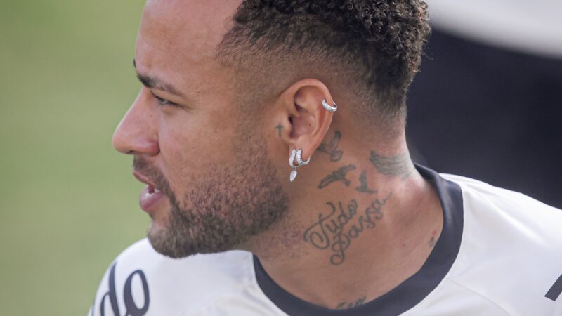Escalação do Santos: Neymar perde treino tático por desgaste muscular