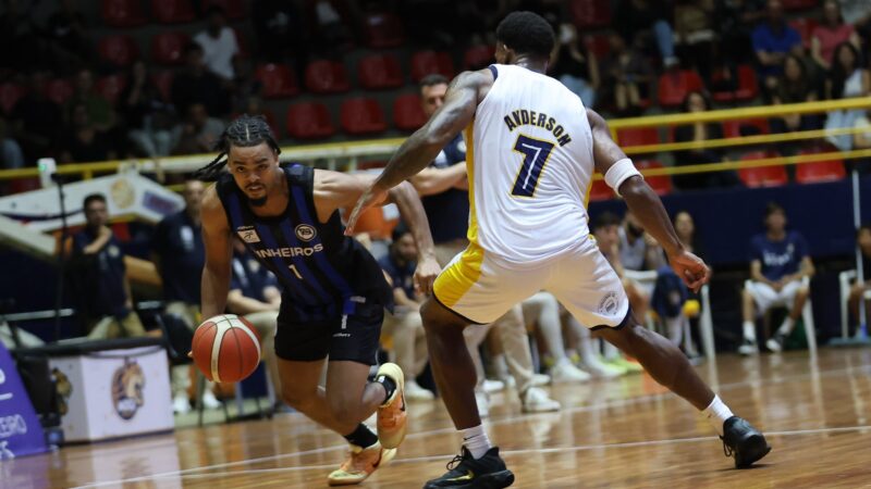 Pinheiros é avassalador no terceiro quarto e vence o Mogi de virada pelo NBB