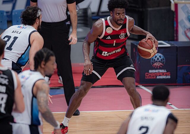 Flamengo vence primeiro jogo das quartas de final da Champions League das Américas de Basquete