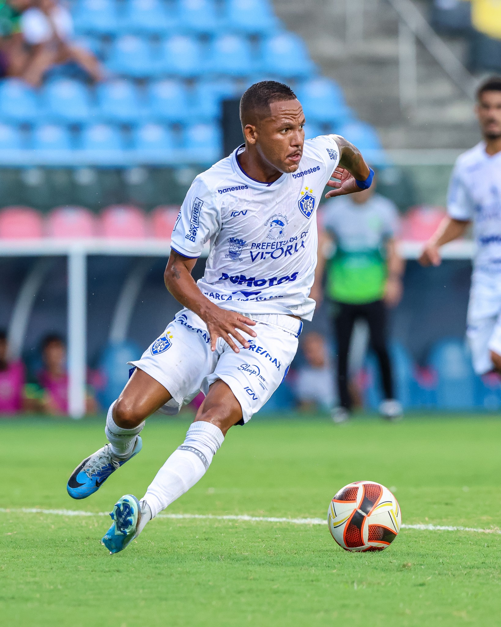 Carlos Vitor e João Paulo destacam jogo conjunto do Vitória-ES, na goleada sobre o Porto