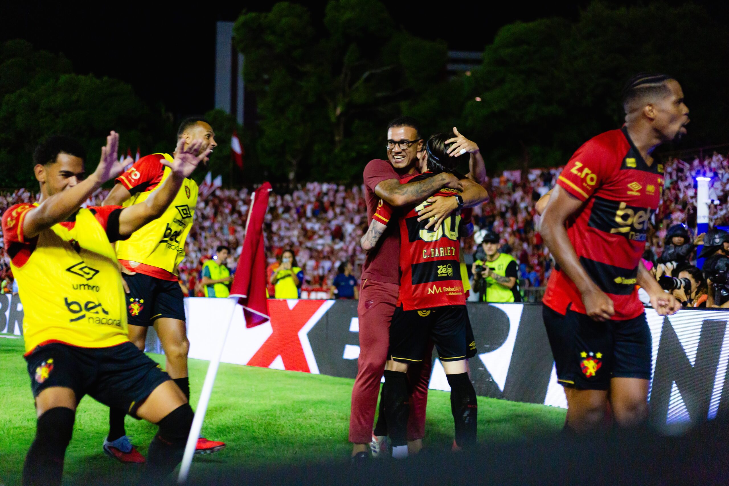 Roger Silva celebra título do Sport e avalia críticas: “Tem um sabor especial”