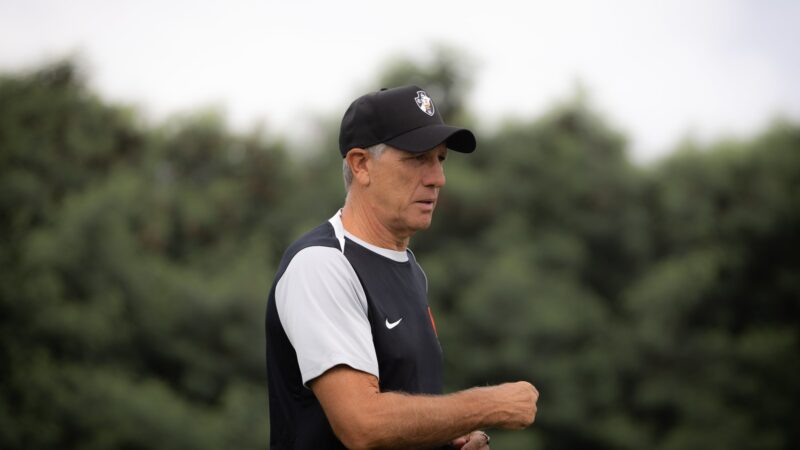 Pressão do Z-4 e testes: Renato estreia pelo Vasco e busca encerrar longo tabu contra o Palmeiras
