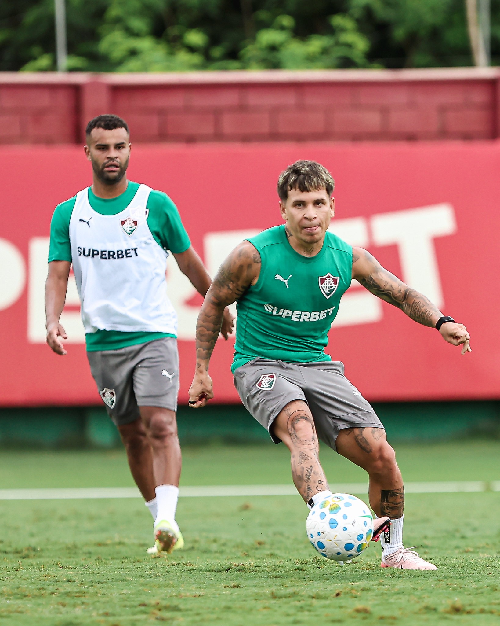 Soteldo treina e volta a ser opção para Zubeldía no Fluminense