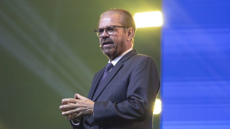 Câmara de arbitragem autoriza pleito, e Reinaldo Carneiro Bastos é reeleito presidente da FPF