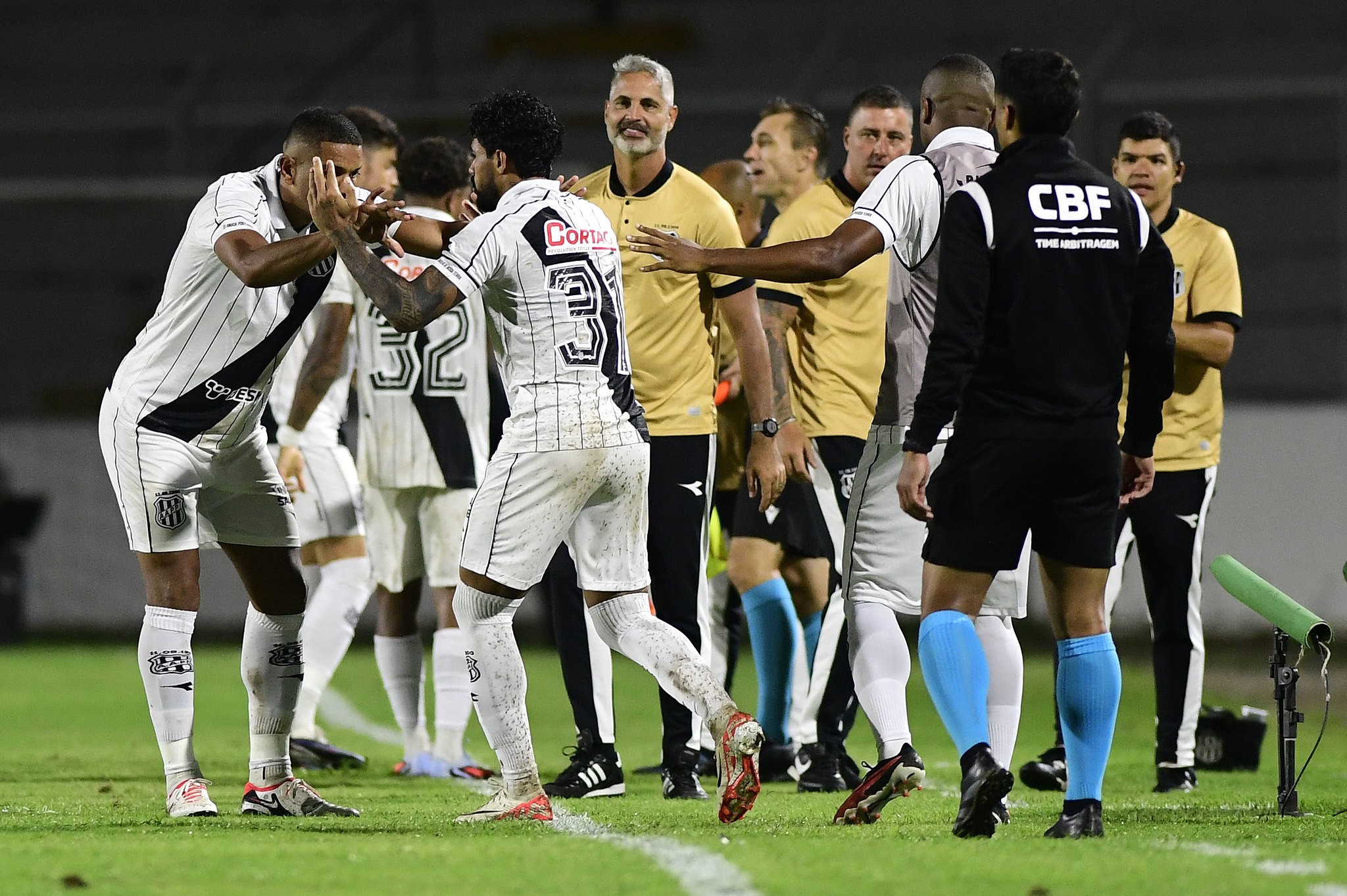 Análise: Ponte cumpre objetivo, mas nova versão ainda busca identidade