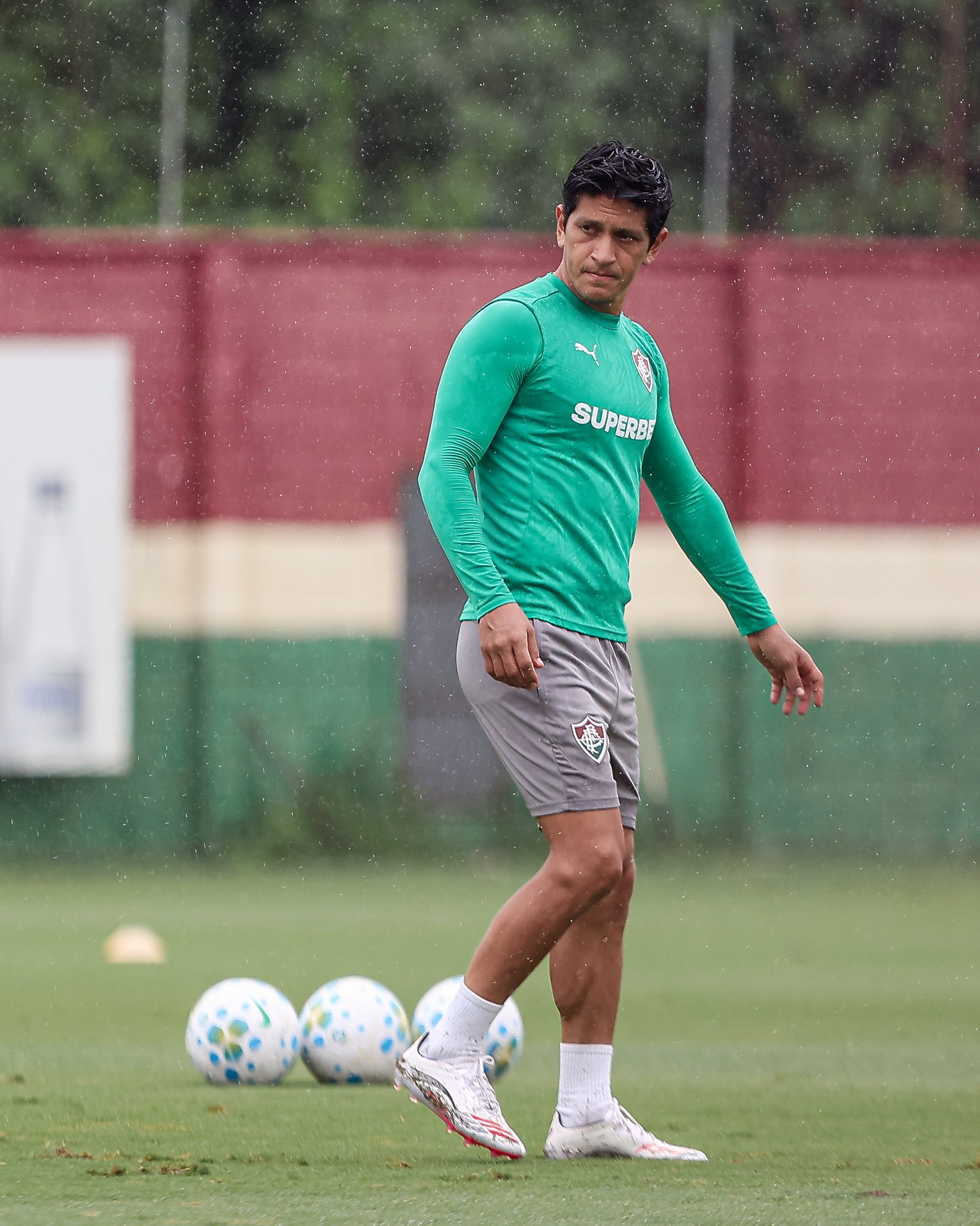 Fluminense trata com cautela o retorno de Cano, que não joga desde outubro: “Importante ter uma base”
