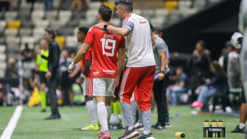 Contraste ofensivo: pior ataque da Série A, Inter é o segundo time que mais finaliza no Brasileirão