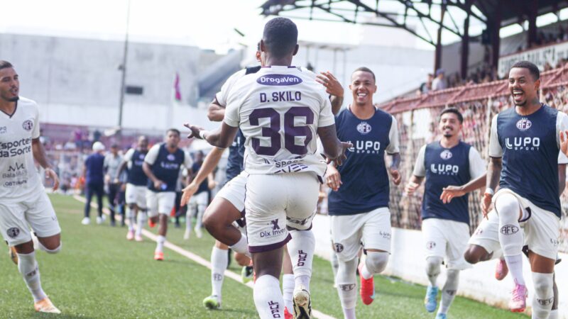 Corrêa elogia reforços e mantém confiança para sequência da Ferroviária na A2