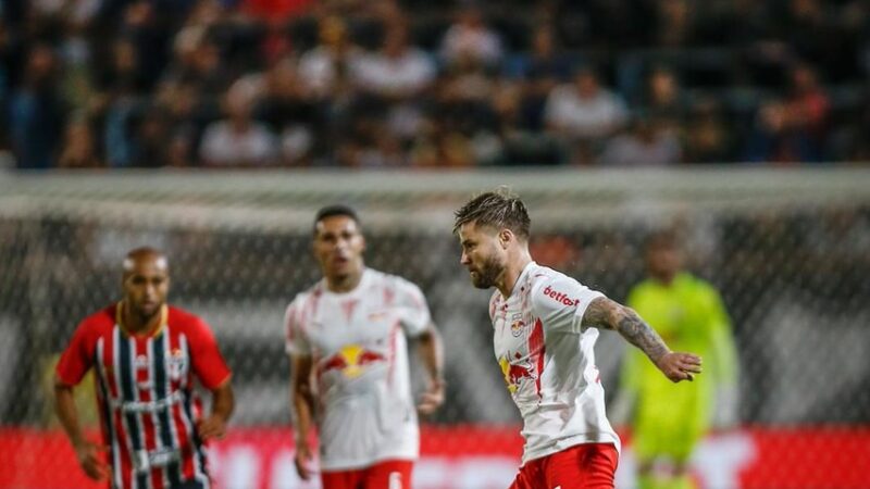 Sasha lamenta falhas do time em derrota para o São Paulo: “Não podemos ter esses erros”