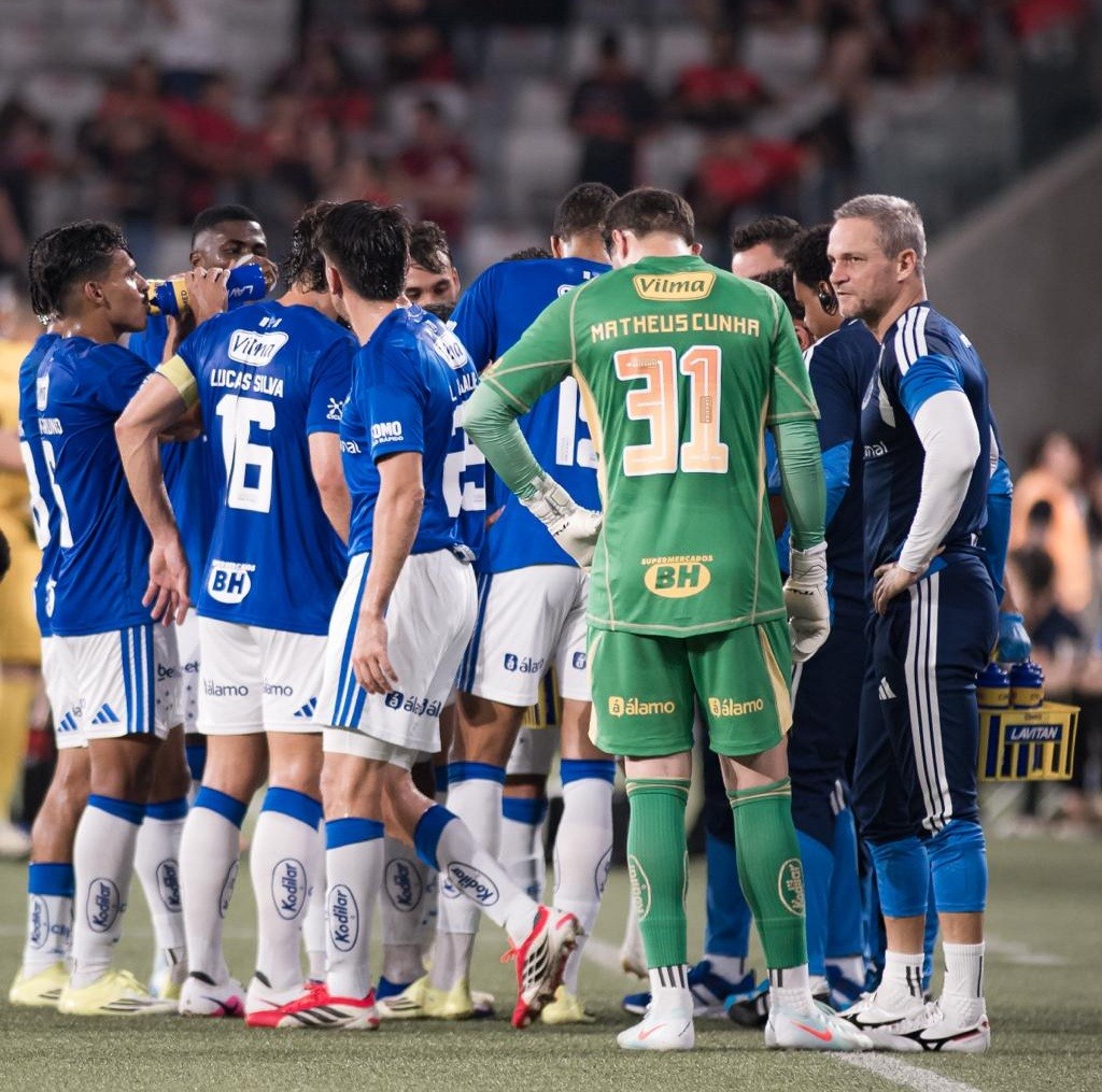 Análise: Cruzeiro justifica lanterna no Brasileiro e não pode se apoiar apenas em Artur Jorge para reagir