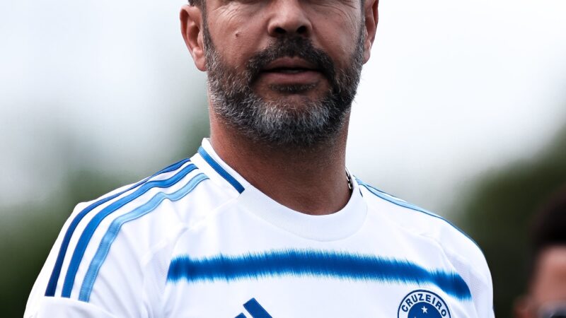 Como o ano do Cruzeiro pode ser definido com Artur Jorge até a Copa do Mundo